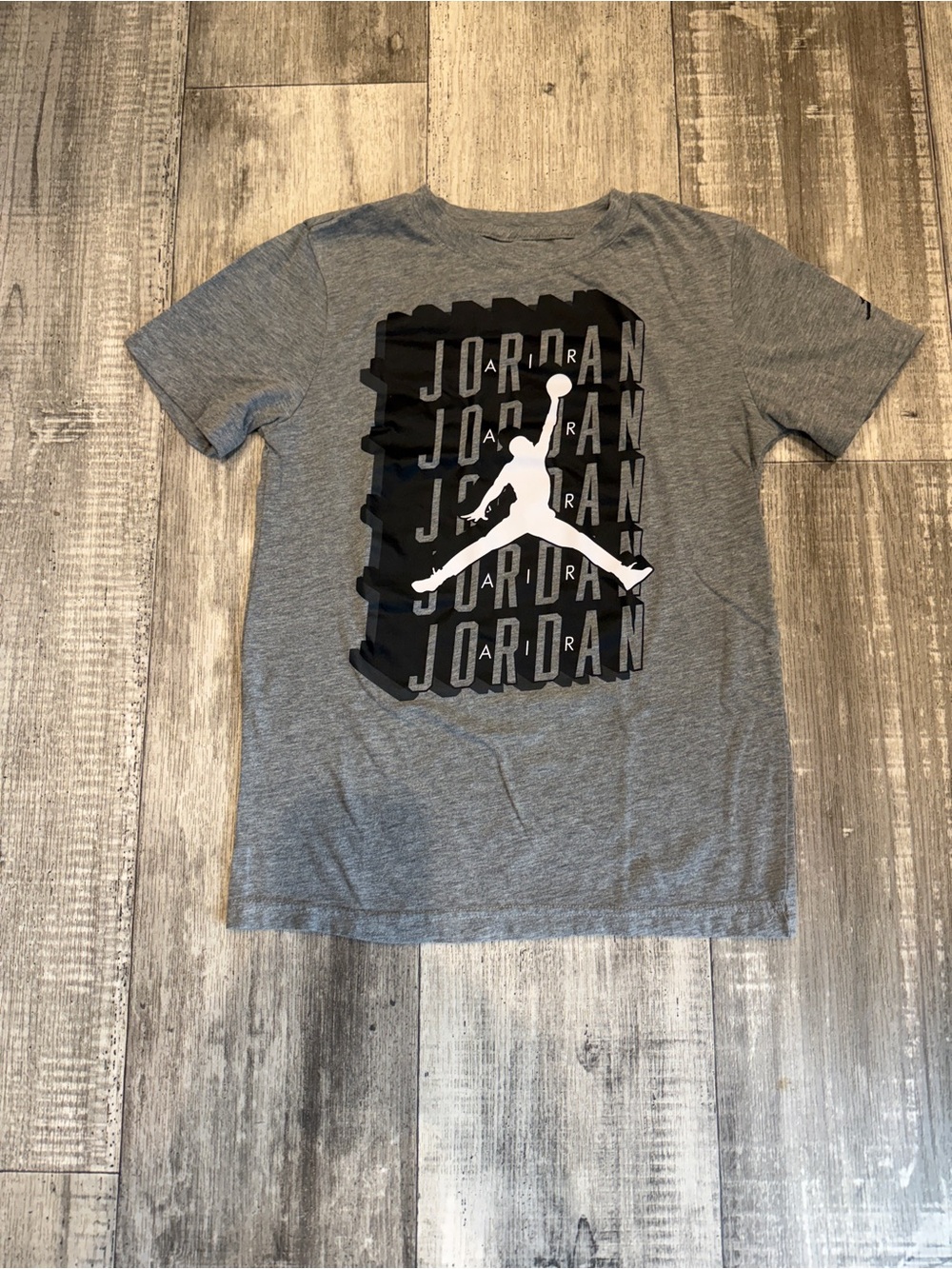 Jordan Youth Gray Graphic Jumpman T-Shirt Size Medium